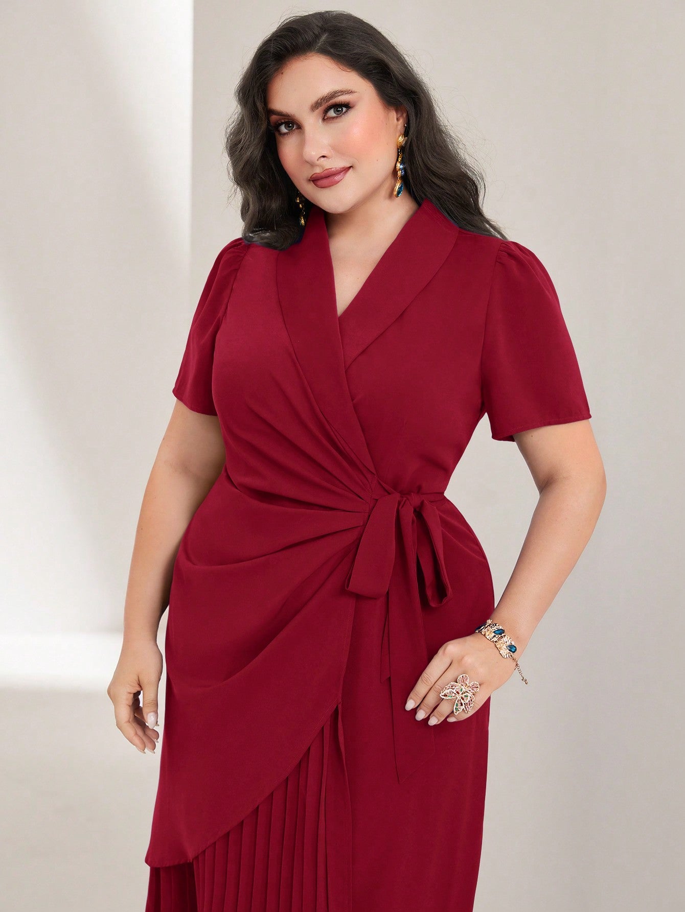 Vestido Midi Plus Size Elegante Plissado