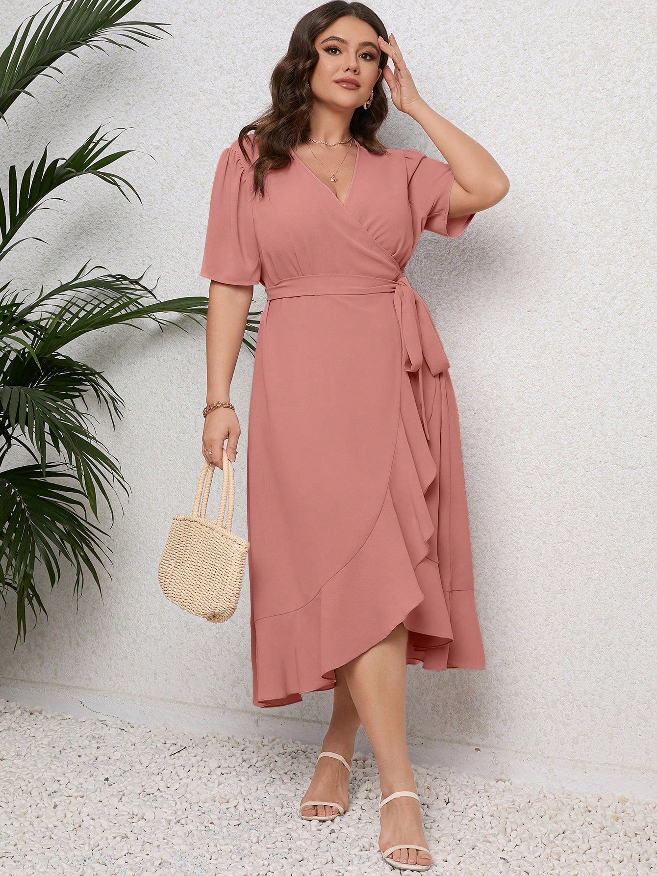 Vestido Plus Size Midi Envelope