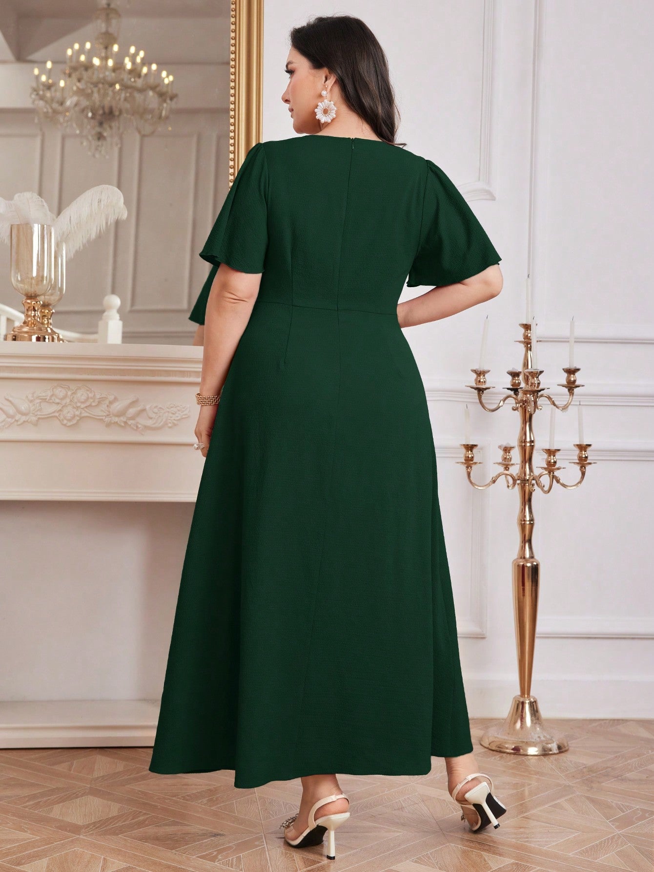 Vestido Longo Plus Size Feminino com Botões Laterais