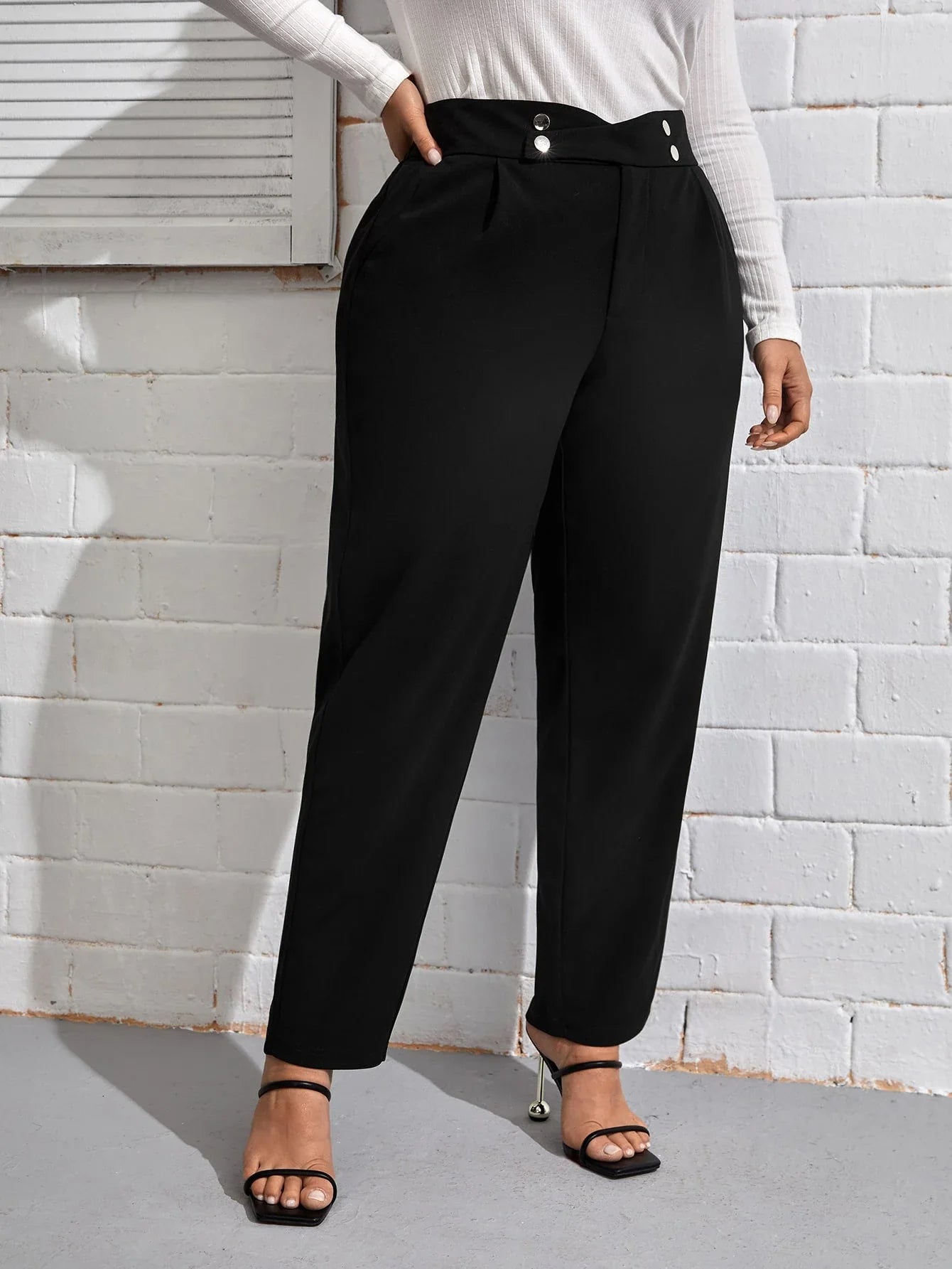 Calça Plus Size Feminina Alfaiataria