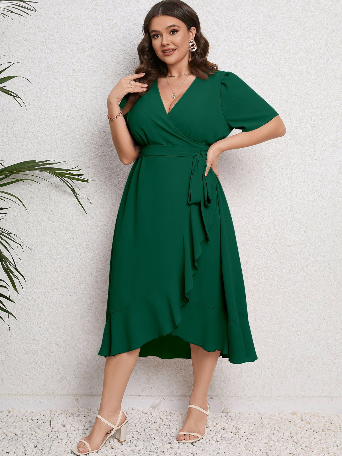 Vestido Plus Size Midi Envelope