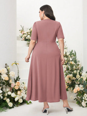 Vestido Social Plus Size Midi Feminino