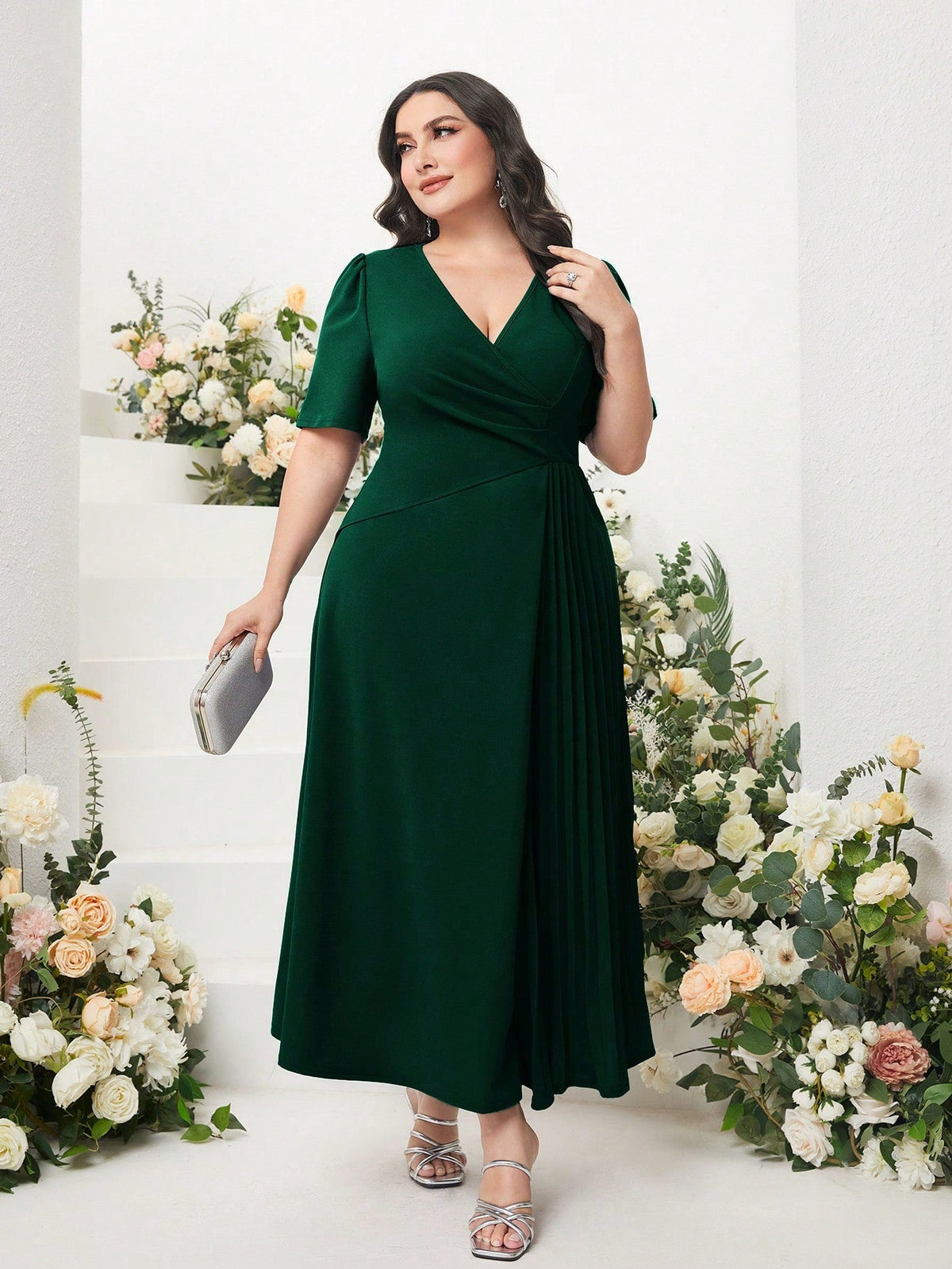 Vestido Social Plus Size Midi Feminino