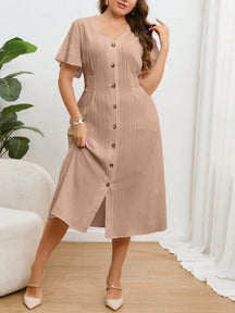 Vestido Plus Size Feminino com Botão Frontal