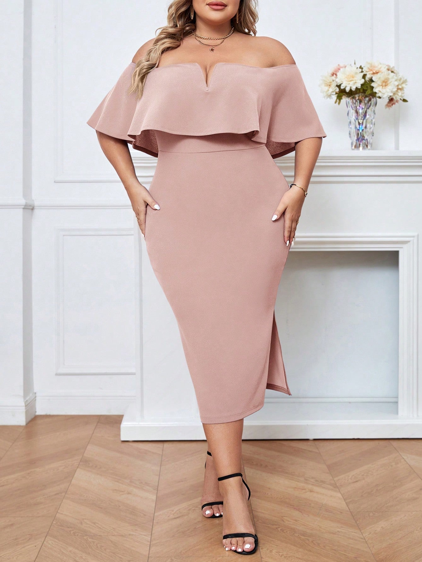 Vestido Midi Plus Size Minimalista