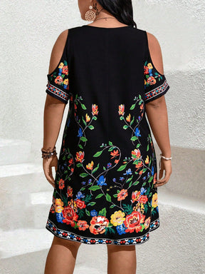 Vestido Plus Size Curto Feminino