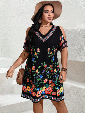 Vestido Plus Size Curto Feminino