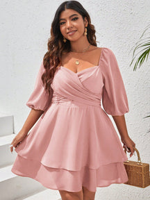 Vestido Curto Plus Size Manga Bufante