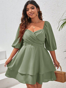 Vestido Curto Plus Size Manga Bufante