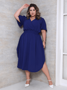 Vestido Midi Plus Size Transpassado