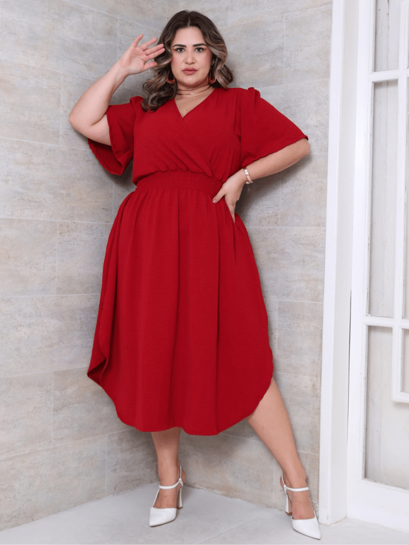 Vestido Midi Plus Size Transpassado