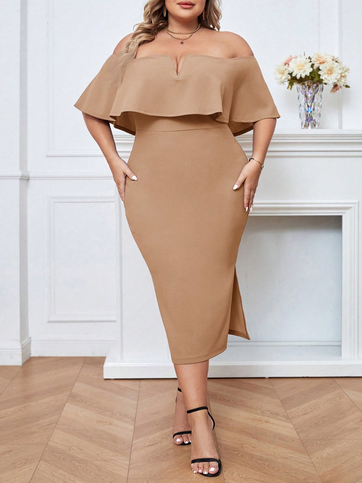 Vestido Midi Plus Size Minimalista