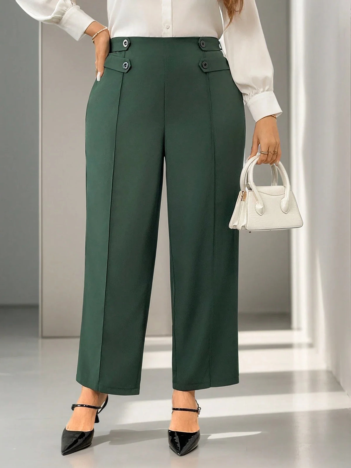 Calça Alfaiataria Feminina Plus Size