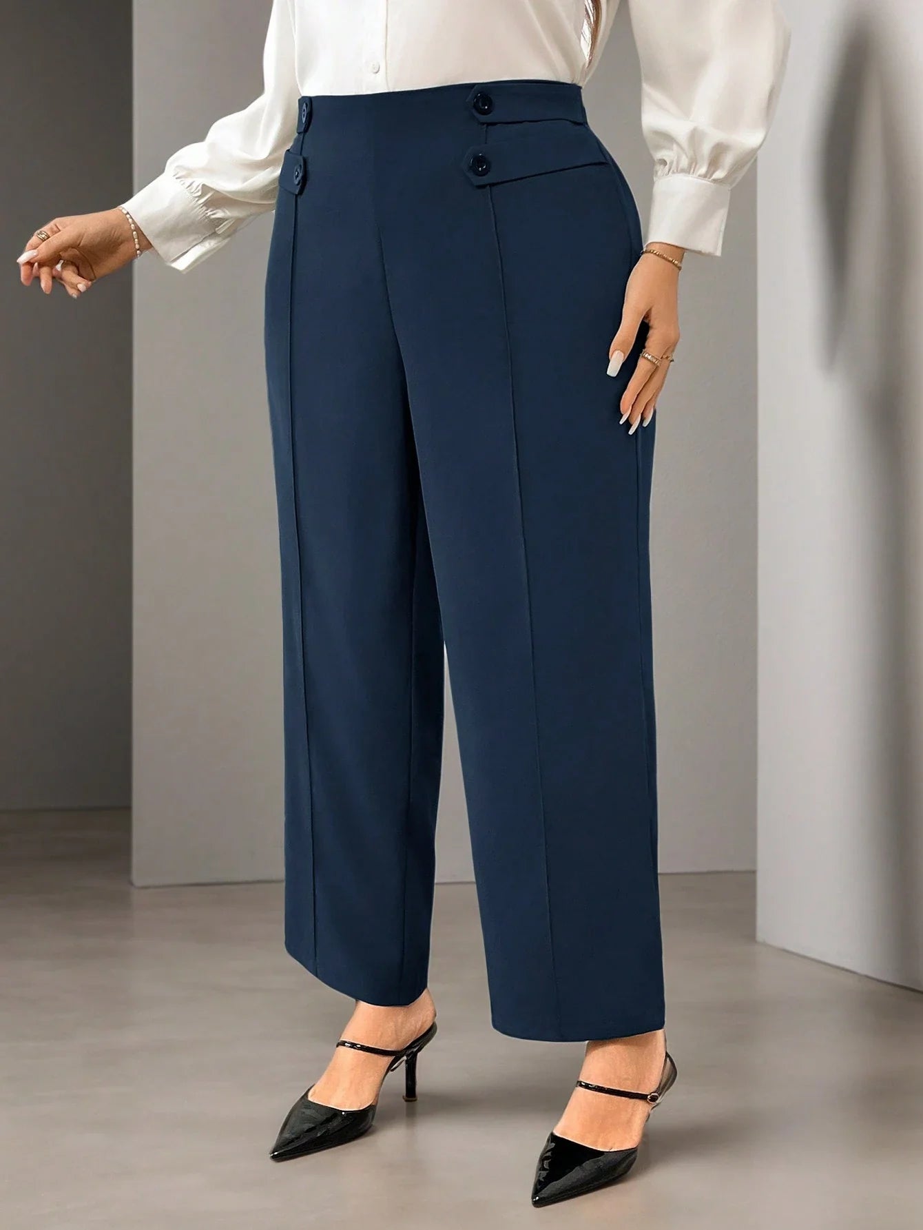 Calça Alfaiataria Feminina Plus Size