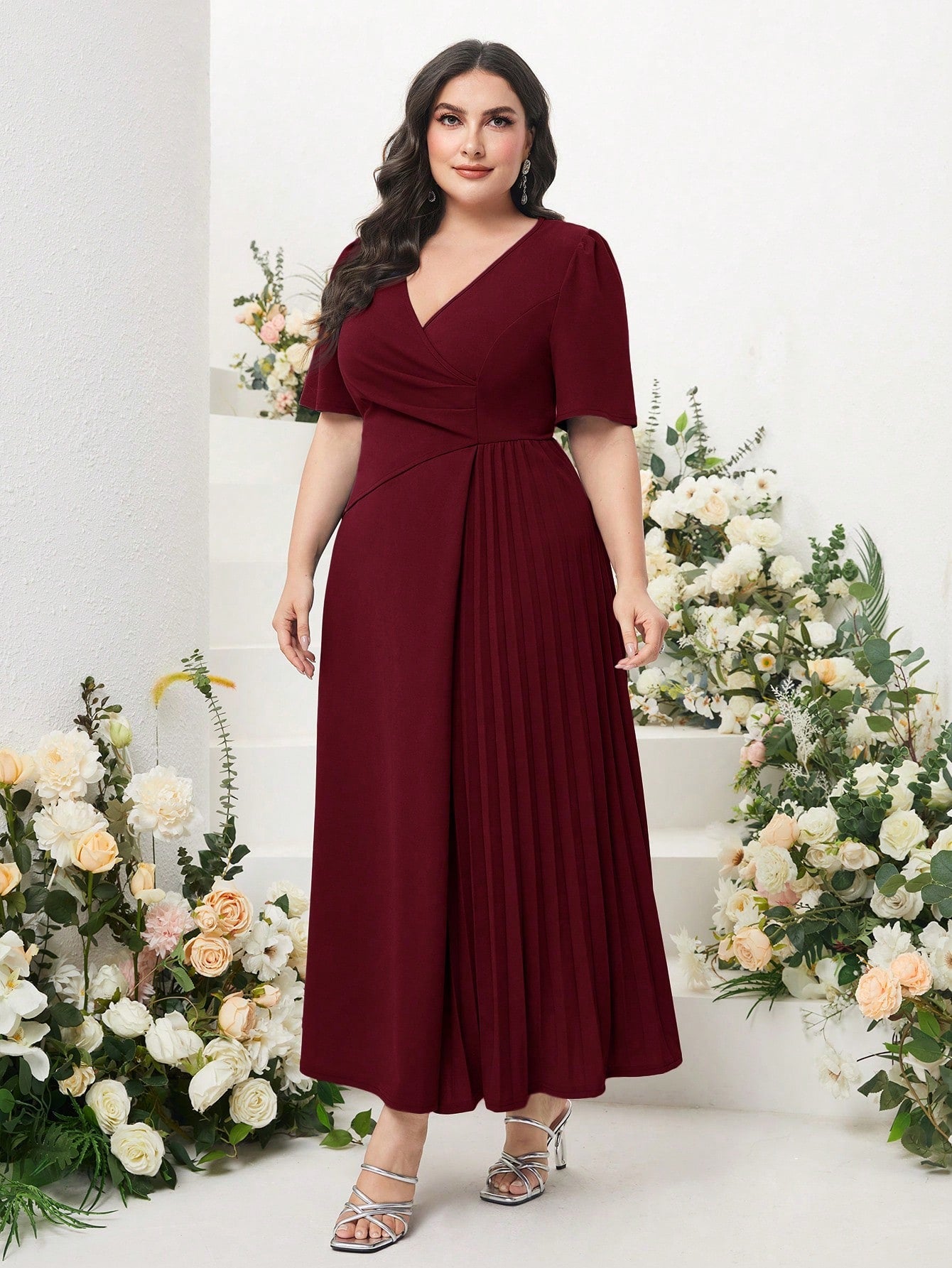 Vestido Social Plus Size Midi Feminino