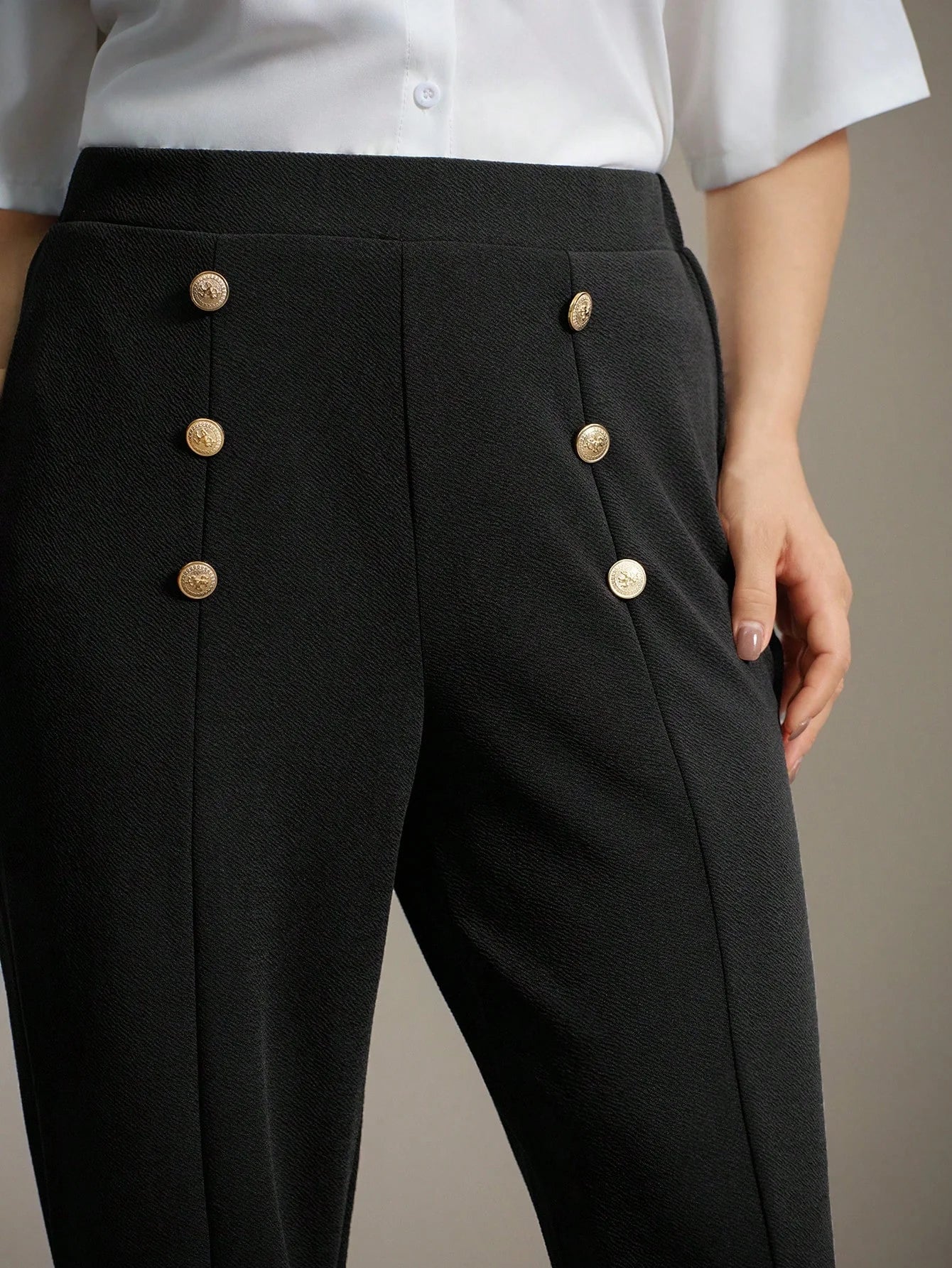 Calça Feminina Plus Size Reta Elegante